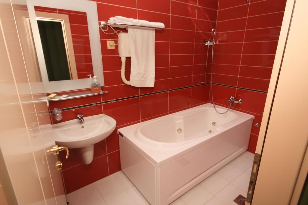 Hotel Le Pont Prijedor Quarto foto