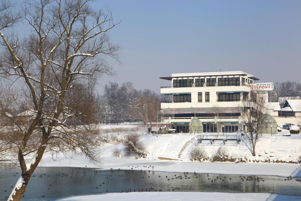 Hotel Le Pont Prijedor Exterior foto
