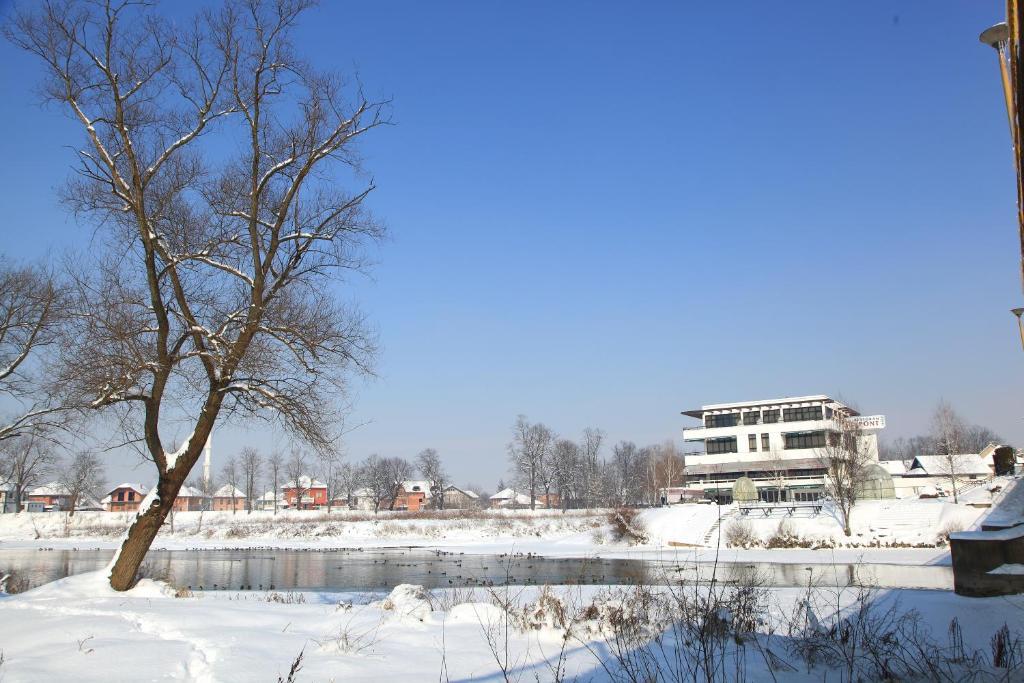Hotel Le Pont Prijedor Exterior foto